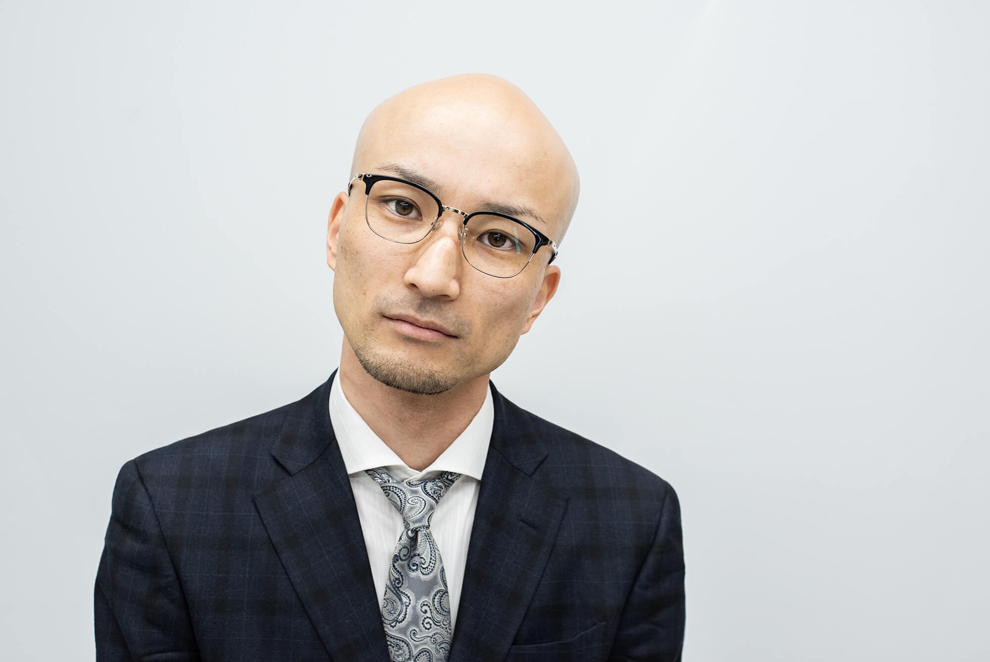 Nohairs Nohairsが人気メガネメーカーのモデルに抜擢 メガネのフォルム デザインが最も際立つ髪型をしているのが 彼らnohairs 人気メガネメーカー社長直々のスカウトによりアンバサダーに決定いたしました 発売は春頃 ハゲで日本を明るく