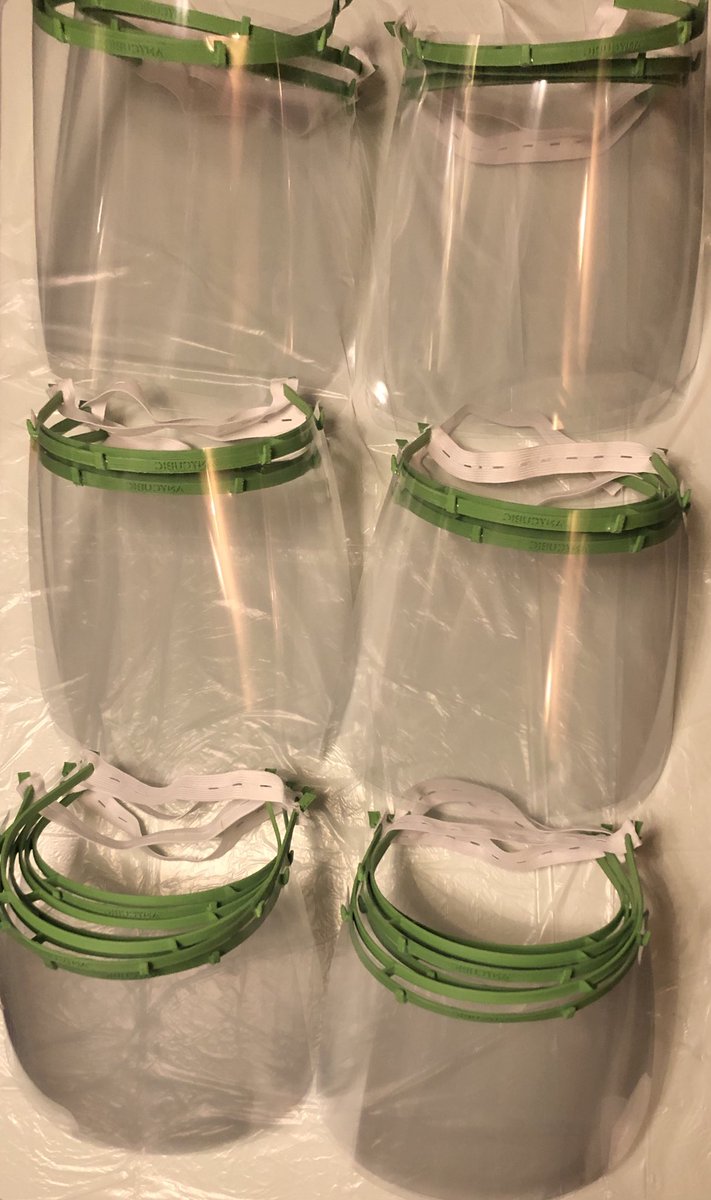 BeverlyMaloney's tweet image. 3D printed Batch #1 complete - 20 shields packed and ready in ‘green’ bags to go to community health care and pharmacy staff and care workers to start off with @RHSSuffolk @DT_RHS ⁦@MtreeSTEM⁩ ⁦@STEM_RHS⁩ ppeshortage #helpingthenhs #engineeringinaction #DTrocks