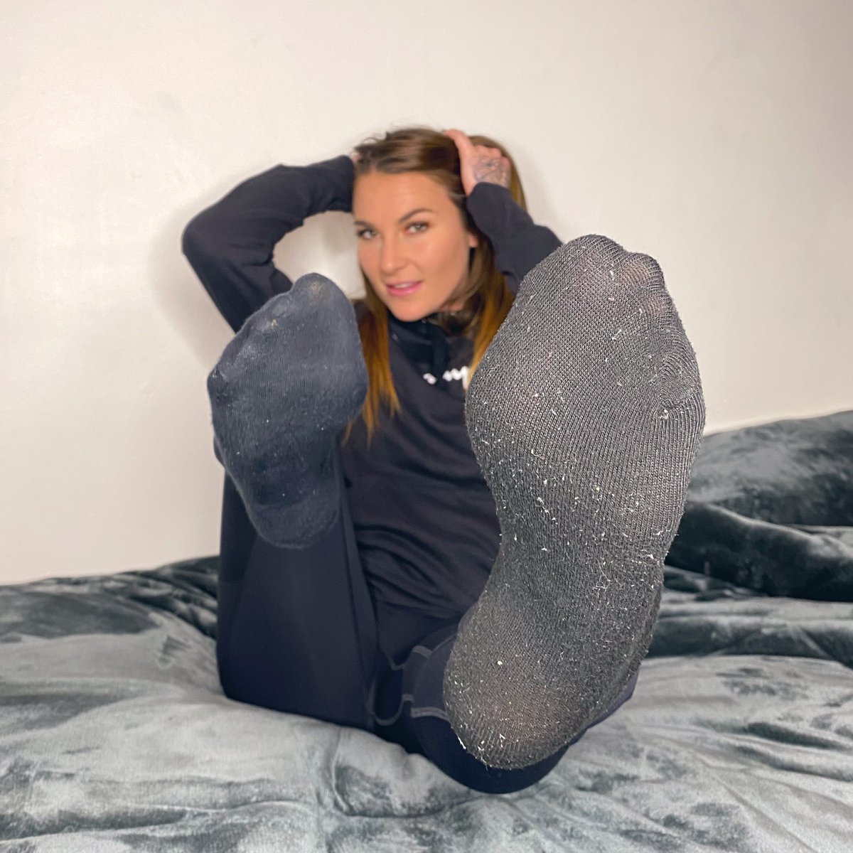goddess_emerald's tweet photo. My smelly used socks are up for bid on @ebanned now! 

https://t.co/bpfUviWsnK https://t.co/E7WPO5ro6Q