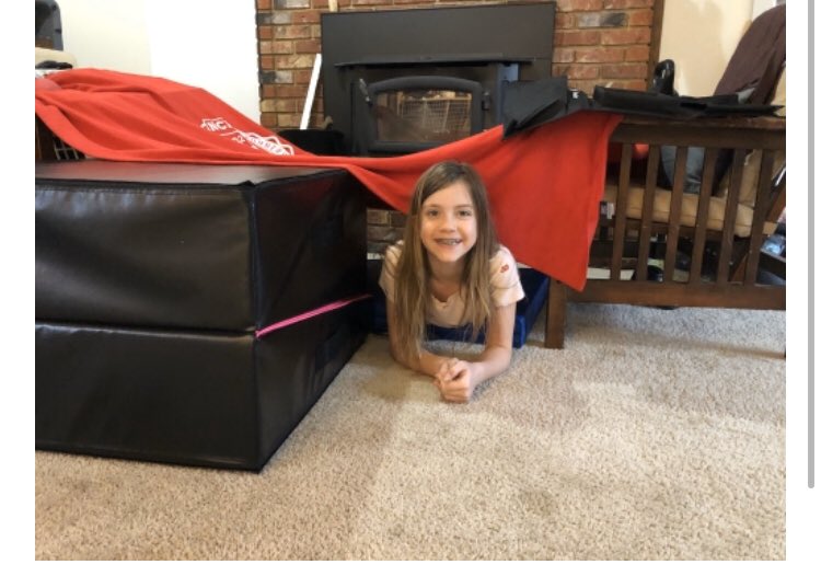 hcpss_tres's tweet photo. Calleigh Cassino, 4th grader rests under her homemade fort! Great job, Calleigh! #TRESspiritweek #RetrieverSpirit #stayconnected #TRESpride 💙💚 https://t.co/oMIbQK3AYG