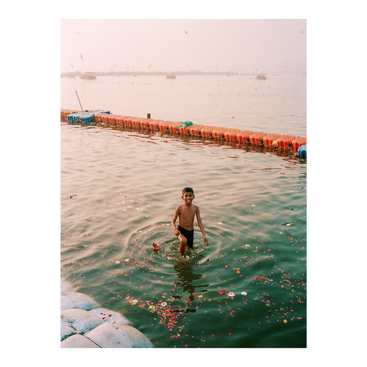 ioegreer's tweet photo. revisiting some scans from india-feb 2019 // these photographs hold such precious memories. cannot wait to return #leicam6 https://t.co/ExcRzJjGb4