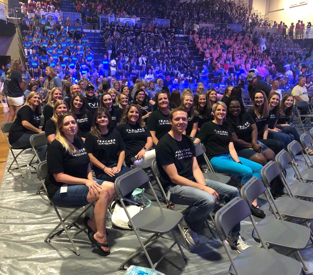 bcunningham61's tweet photo. 💙Love @LIBERTYSCHOOLS Teachers #LPSTeacherTuesday Especially thankful for @ADdolphins #InThisTogetherLPS #ShareTheGoodLPS https://t.co/DCrIrbGnnC