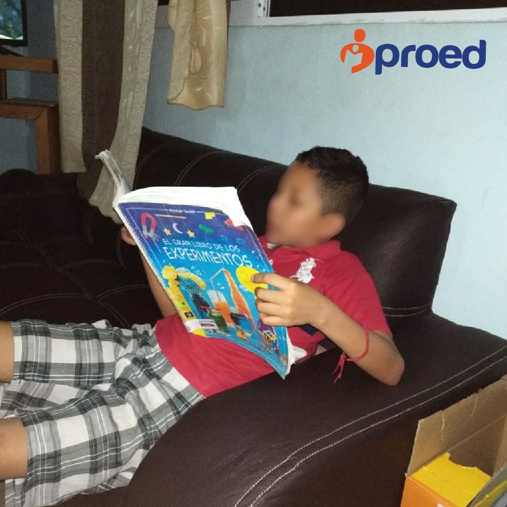 proediap's tweet photo. En la escuela 16 de Septiembre en Morelos, con el apoyo de la maestra de comisión y de la asesora de biblioteca de Proed en la escuela, se continúa dando seguimiento al proyecto de lectura con los niños ahora en línea a través de whatsapp.
#Proed2020 #EducaciónMx #soyProed https://t.co/vCbF7ESB4L