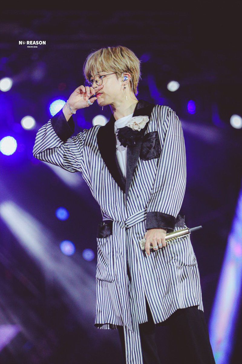 NO_REASON39's tweet photo. #AprilFoolsDay
#JIMIN #지민
#BTS  #방탄소년단  @BTS_twt https://t.co/AREEaWlDY1