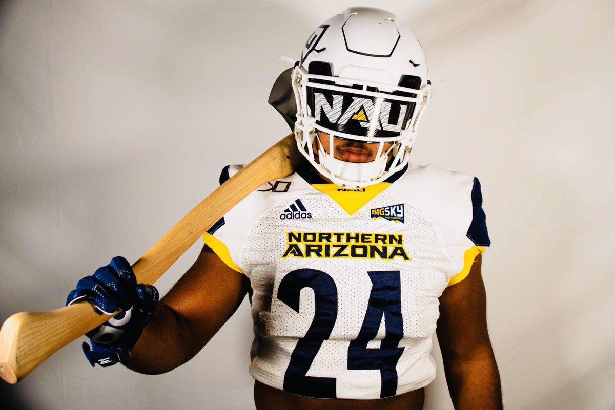 Tyrone_McCoy1's tweet photo. l am blessed and humbled to say that I have received my first division 1 offer from Northern Arizona University.@FBCoach_P @CoachChrisBall @LVCen10Football #GoJacks https://t.co/tMlAtdvsGK