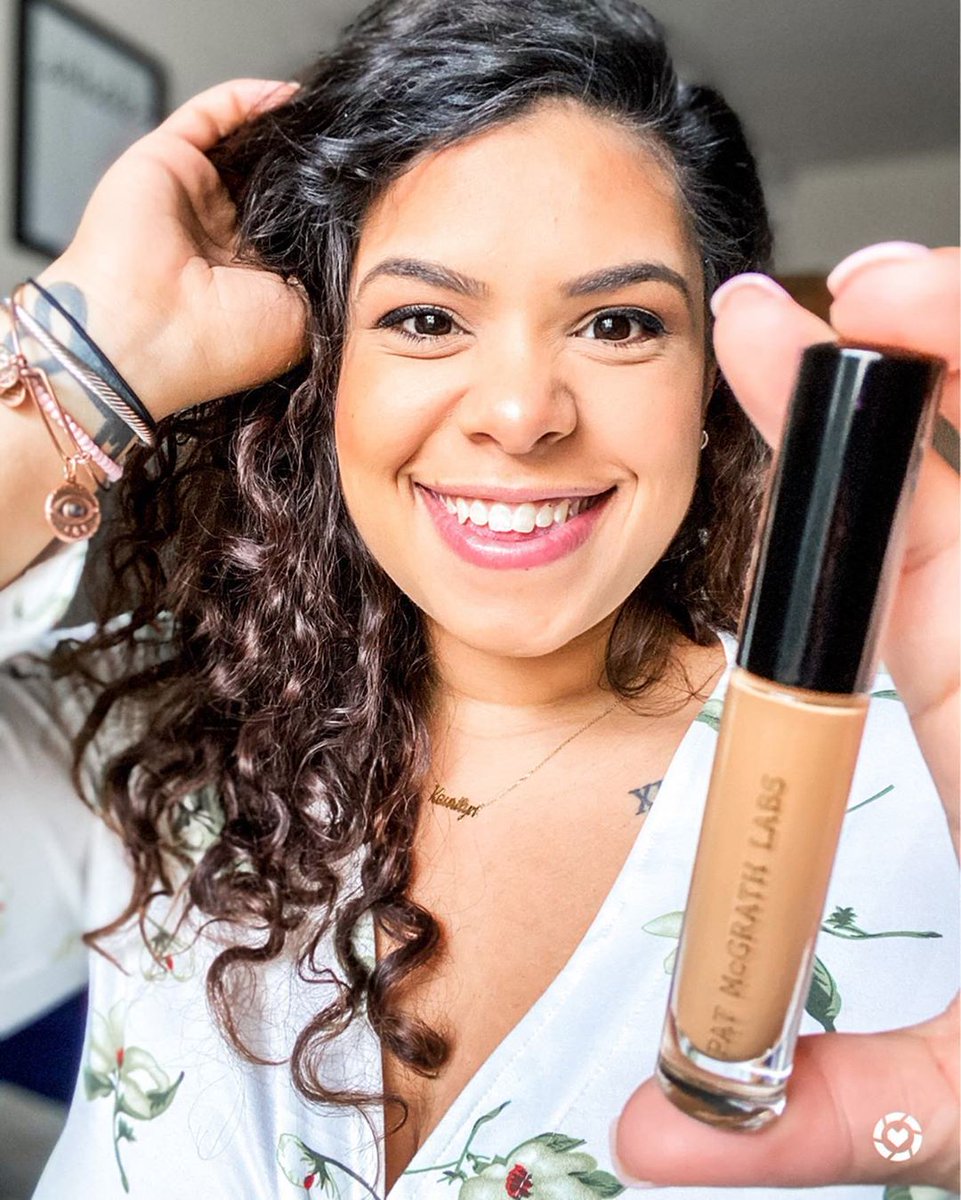 Influenster's tweet photo. Achieve couture-level coverage like Kourtlyn with @patmcgrathreal's Sublime Perfection Concealer! What are some of you fave products from Mother Pat McGrath? Be sure to review them! ๐ #SublimeSkin
https://t.co/oBlvFubHUn https://t.co/IbYFIH0knK