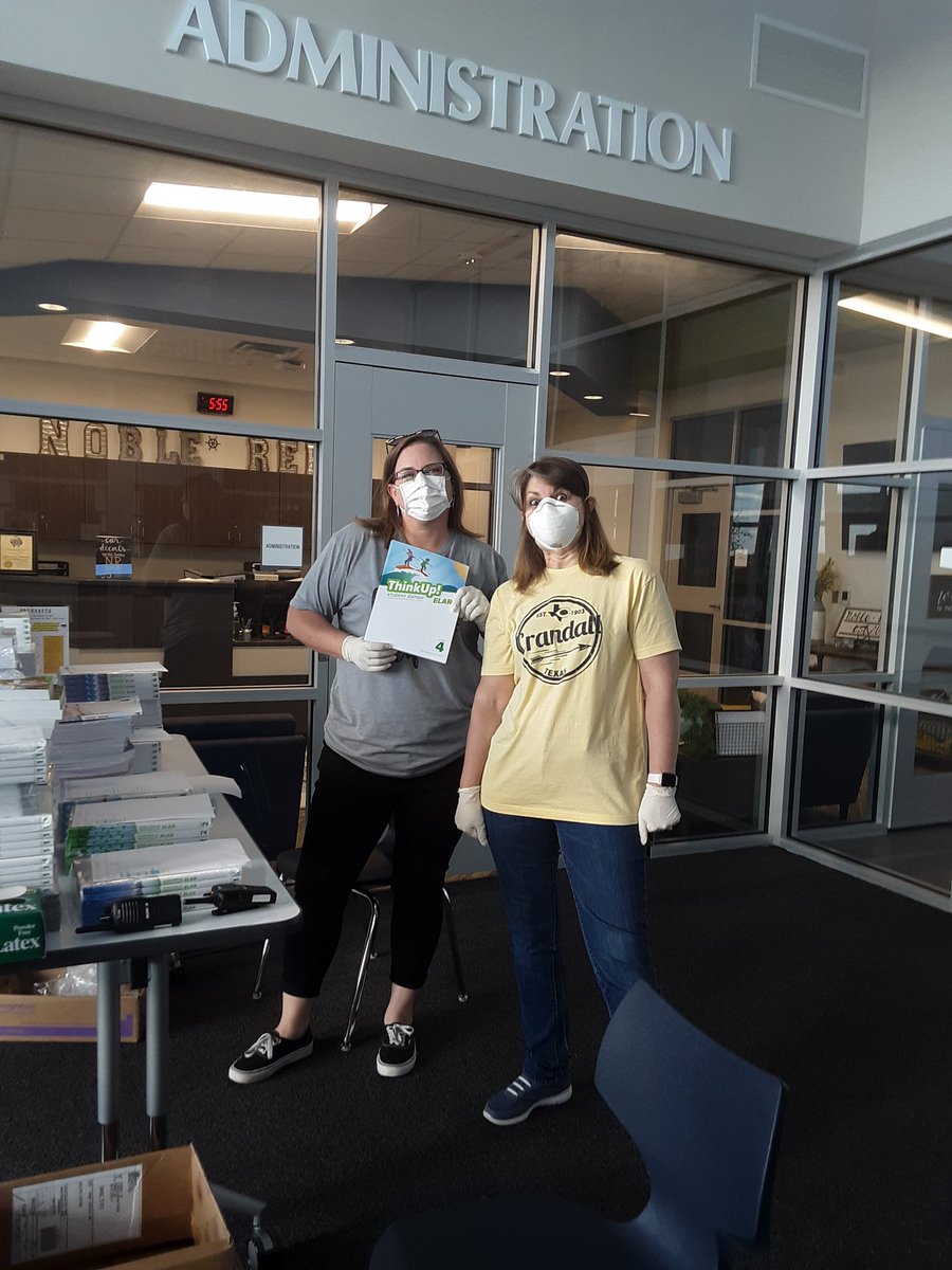 ashleyshep81's tweet photo. Getting resources out to our students today! Thank you @OfficialCISD and CISD school board for all you do for our students! https://t.co/RLdJOeQO4n