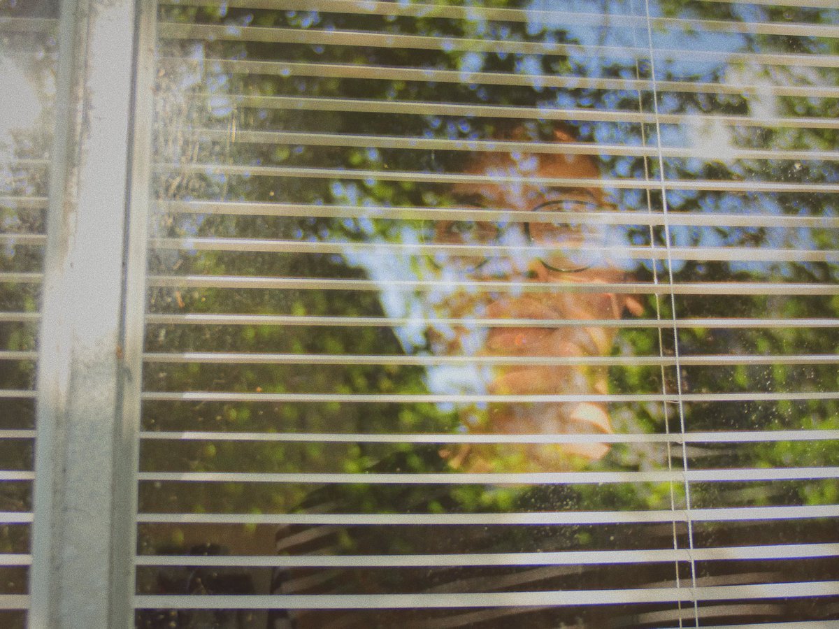 lightface71's tweet photo. “Thin White Lines”
Looking at the world with a different kind of shades.
#3BMEPLemonade
#covid19
#coronavirus
#keepcalmandcarryon
@hughbrownstone @adorama @fujifilmx_us
@apple https://t.co/FrkxnkTwBI