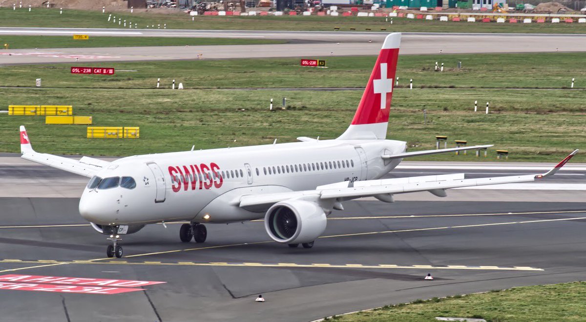 TVYildiz's tweet photo. @FlySWISS A220-300 after landing at Düsseldorf Airport
—————————
#planespotting #swiss #lufthansagroup #cs200 #a220 #airbus #bombardier #airplane #aviation #düsseldorfairport #plane #planespotter #aviationfanatic #aircraftphotography #afterlanding #flyswiss #swissairline https://t.co/OmNoKdg79W