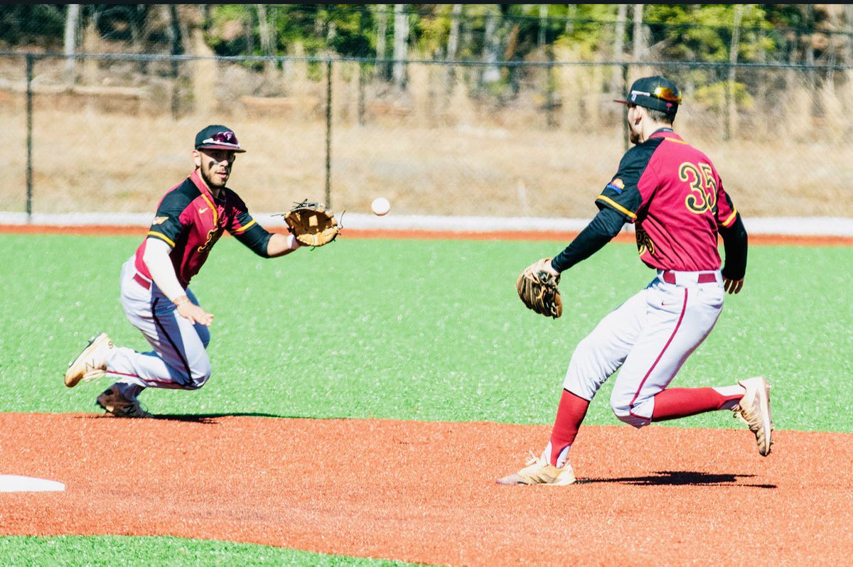 FleetBaseball's tweet photo. 2020 Erskine Baseball Awards: 
Day 3 

Team Stat: 
Double Plays 20 
National Rank #7 
@FleetBaseball 

Conference Rank #1 
@ConfCarolinas 

2020 Gold Glove Player Award: 
Sr. OF Trevor Lesane 
@TL_lesane 

#LeatherWins #ECBSB https://t.co/bbROk2Lngh