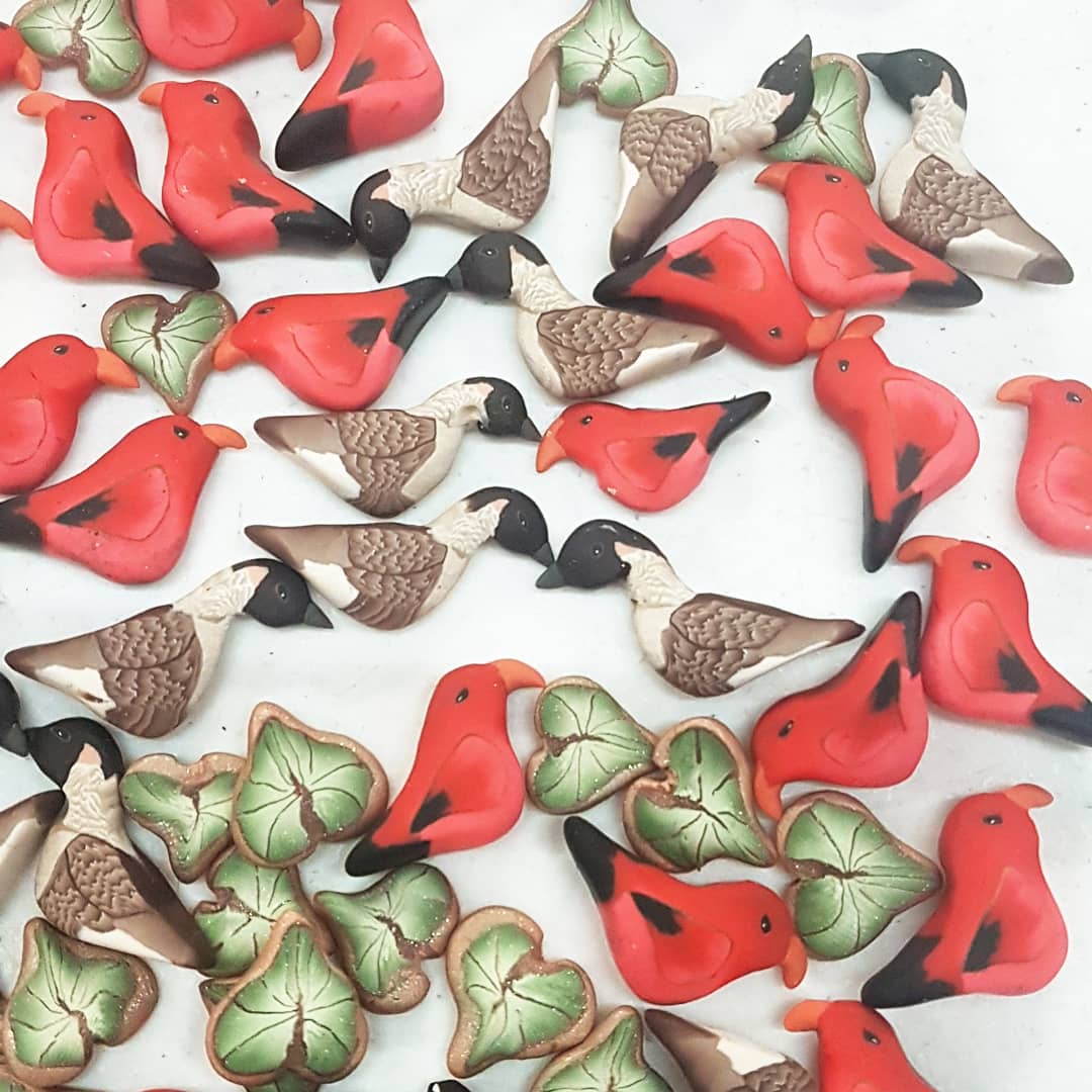 tooaquarius's tweet image. Sometimes I delight myself  - the hawaiian geese beads turned out great! *pats back*  #polymerclay #beadmaker #customart #nenebirds