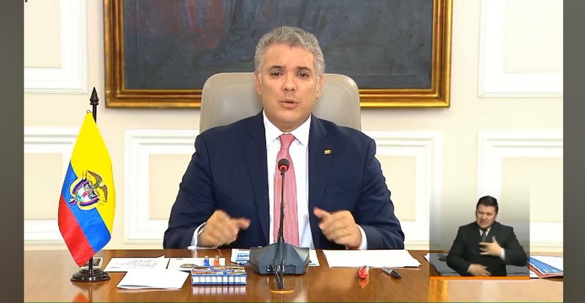 kienyke's tweet photo. #PrevenciónyAcción | "Nosotros como país hemos diseñado una estrategia: prevención, contención, fase de mitigación. Hay que aplanar la curva y evitar que los hospitales colapsen": @IvanDuque, presidente de la República (@infopresidencia). 
https://t.co/7kikYN2acH https://t.co/xRe24KSW1i