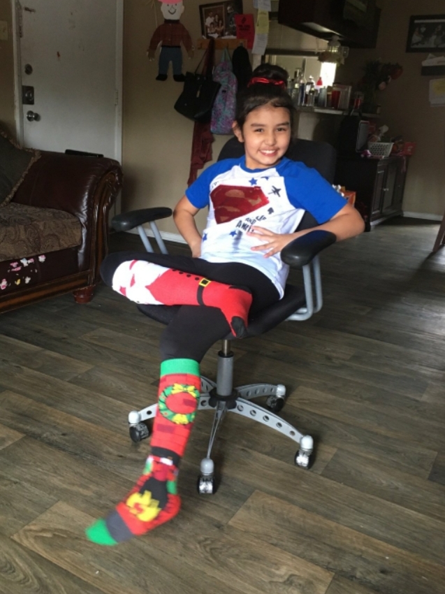 NathanAdamsElem's tweet photo. Armadillo Spirit Day #2 - Crazy Hat/Socks Day! #DallasISDAtHome https://t.co/cveZF5wh0z