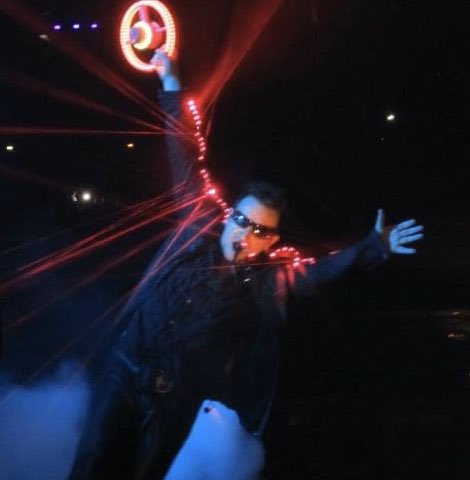 SiouxFL's tweet photo. @U2History @U2Community @U2 These 2 from the 360 tour are my best https://t.co/EirlkejeiY