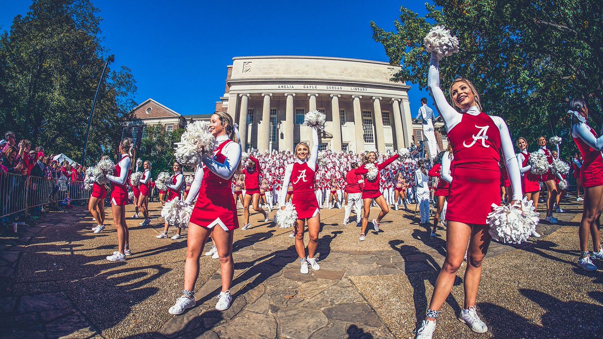 MrsLaylaGilbert's tweet photo. Need a Zoom background? Feel free to use this one with my youngest lovely kiddo just left of center! โค๏ธ๐ฅฐโค๏ธ๐ #rolltide #rtr #alabamacheer #nationalchampions #proudparent https://t.co/kWKOqoVCoK