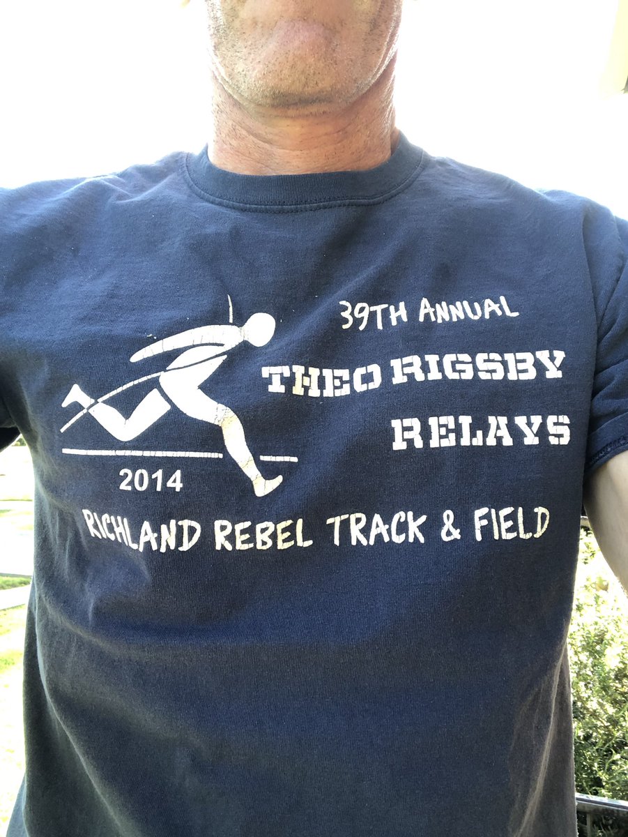 RichlandXCTrack's tweet photo. Throwback shirt on Team Tuesday! Can’t wait to see all our Rebel sports back in action but especially feeling for spring athletes. Hoping & praying they get a chance to finish out their season! Keep your hope up, Rebels & stay positive! #VirtualHowdyWeek #ItsAGreatDayToBeARebel https://t.co/NmDAmscXKA