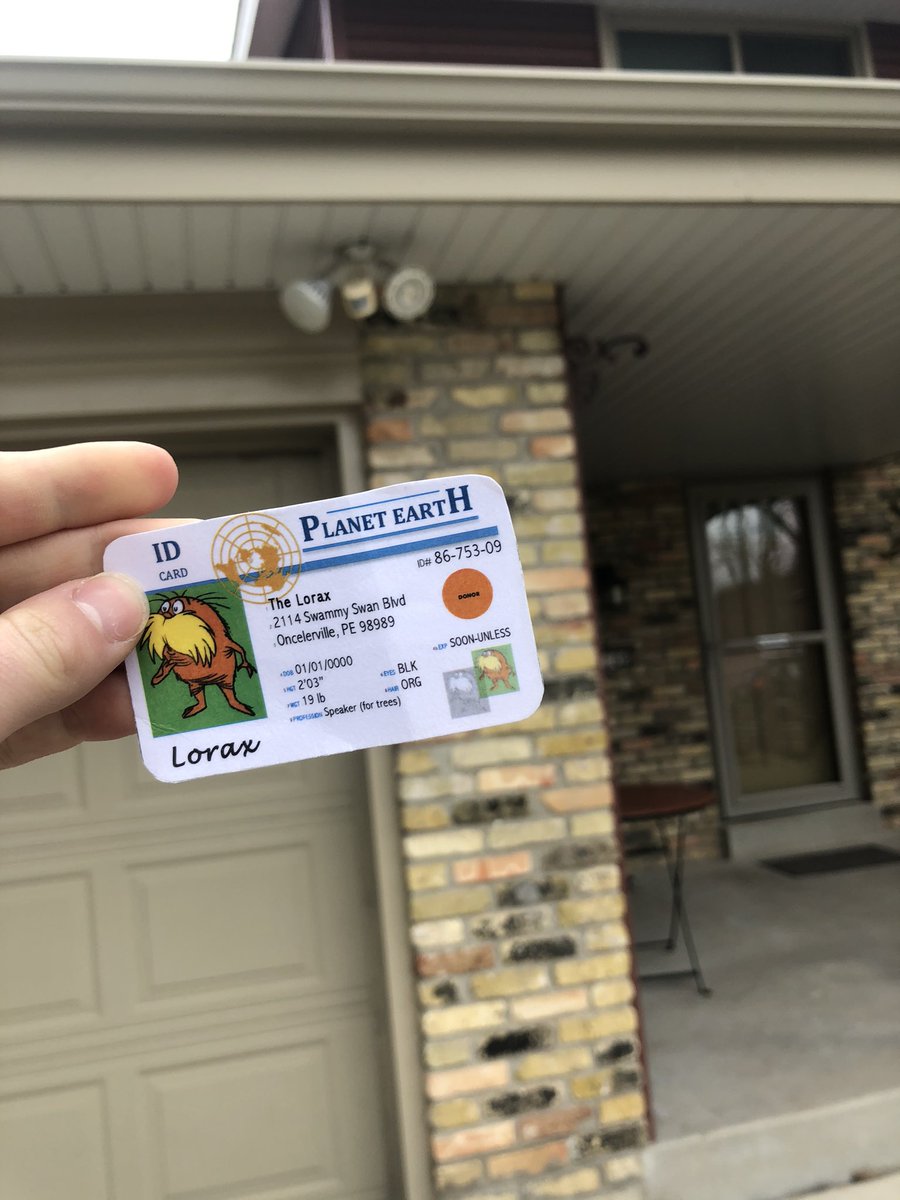 LWegerbauer's tweet photo. The light outside my garage is LED, one of the most efficient lights. @franklinlorax #apesenergy https://t.co/0hV5AENfvk