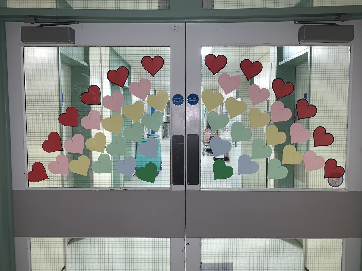 1982caz's tweet photo. SCBU’s 🌈 @GEHChildrens @cheryl_curson @amyjokoerner @maria_09876 @NatAlb89 @mandamoot @GEHNHSnews #SpreadPositivityNotGerms https://t.co/eiighHFyE4