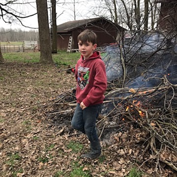 kndrdwn's tweet photo. One of these kids is clearly better st starting fires than the other two. #HurricaneHunter for the win! #TheHurricaneAndBlitzShow and #RoThePro https://t.co/jdNsjmAMzV