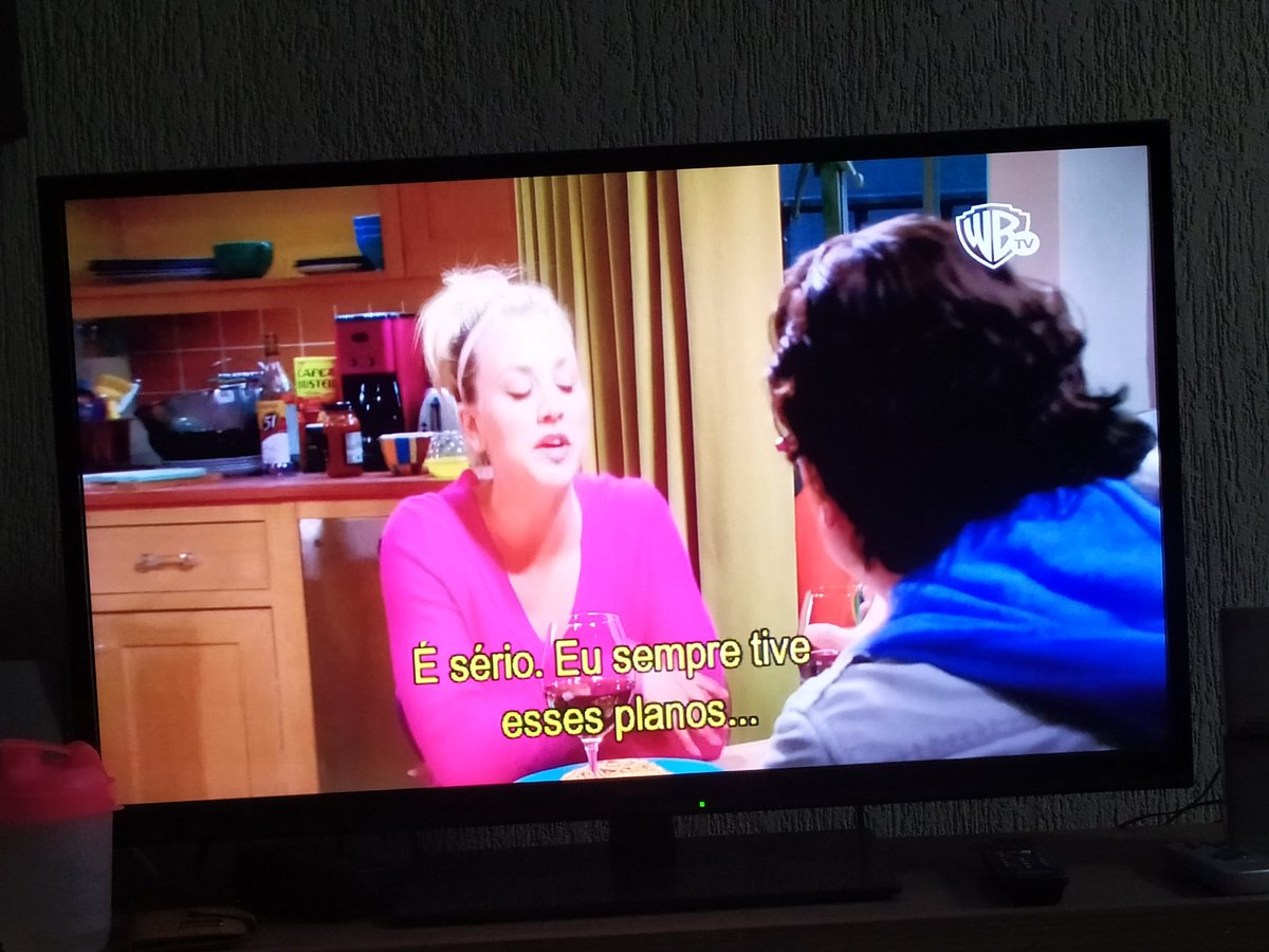 Nunca imaginei ver uma <a href="/_cinquentaeum/">51, Pinga Brasileira</a> no seriado <a href="/bigbangtheory/">The Big Bang Theory</a> episódio 21 Sexta temporada. Por várias vezes ficou exposta em tela.