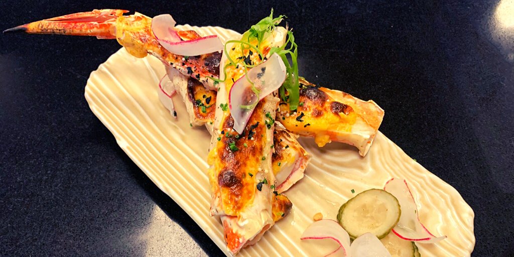 AlexandersCuper's tweet image. 🦀 Onigara King Crab Legs, an Alexander’s classic! With dynamite glaze, tobanjan butter, cucumber, and arare. Who’s hungry!? 🍽😋
Available for delivery and pick up
alexanderssteakhouse.com
Cupertino location
Select delivery or takeout
#TakeOutTuesday #Delivery #alonetogether
