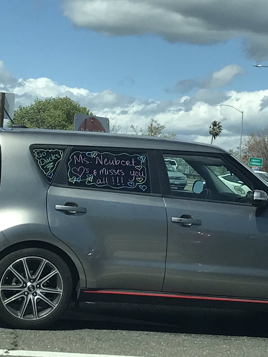 I spied this today while sitting at a red light after exiting the freeway today, and it literally warmed my ❤️ I love how our <a href="/FairfieldSuisun/">Fairfield-Suisun USD</a> staff are going above &amp; beyond to show their students they are with them thru this! <a href="/SuisunEl/">Suisun Elementary</a> <a href="/CoreyKrisc/">Kristin Corey</a> <a href="/TimGoree/">Tim Goree</a> <a href="/smccabe_o/">Sheila McCabe</a>