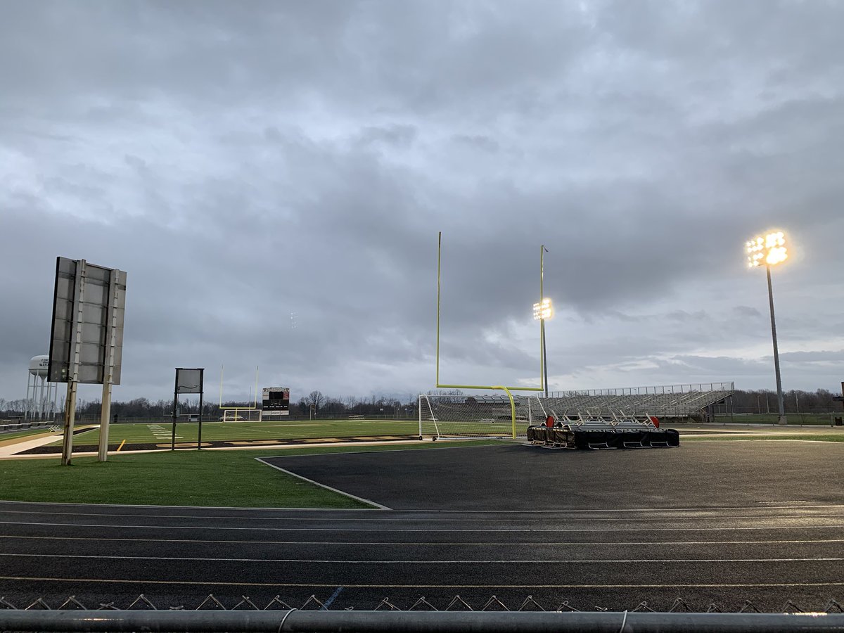 mvmarauders's tweet photo. In memory of Coach Shultz, MV will be joining @ehroyals, @GCCougars , & @NPHSDragons in turning on our football field lights overnight. Our thoughts are with Clayton’s family and the Royals community. #ShultzStrong https://t.co/P8S1ngj5AY