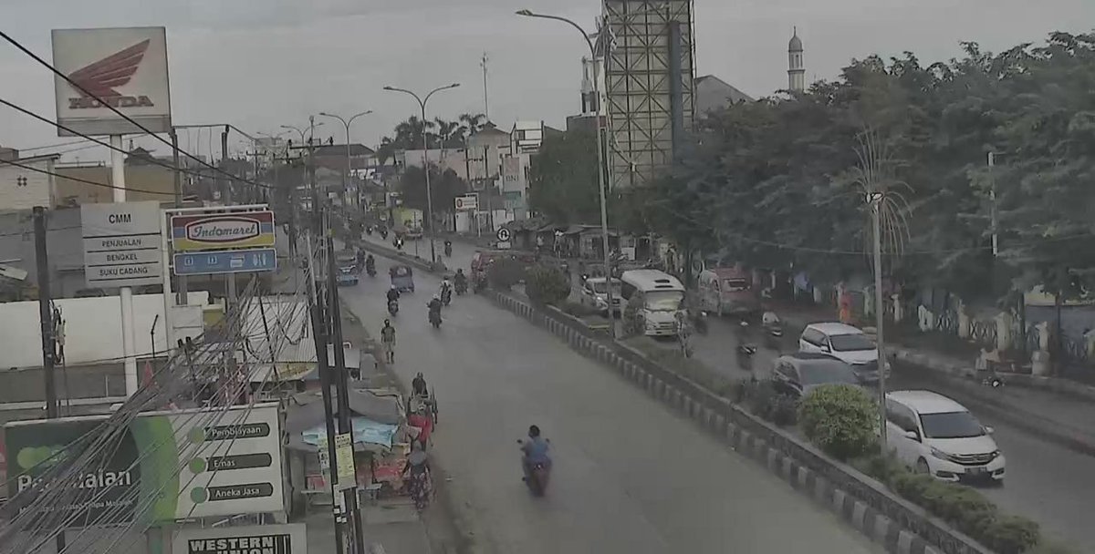 atcskabbekasi's tweet photo. 06.57 WIB arus lalu Sekitaran Depan Pasar Induk Cibitung terpantau ramai lancar di kedua arah menuju Bekasi maupun GT Cibitung/Cikarang saat ini https://t.co/PtQwXGwQ1l