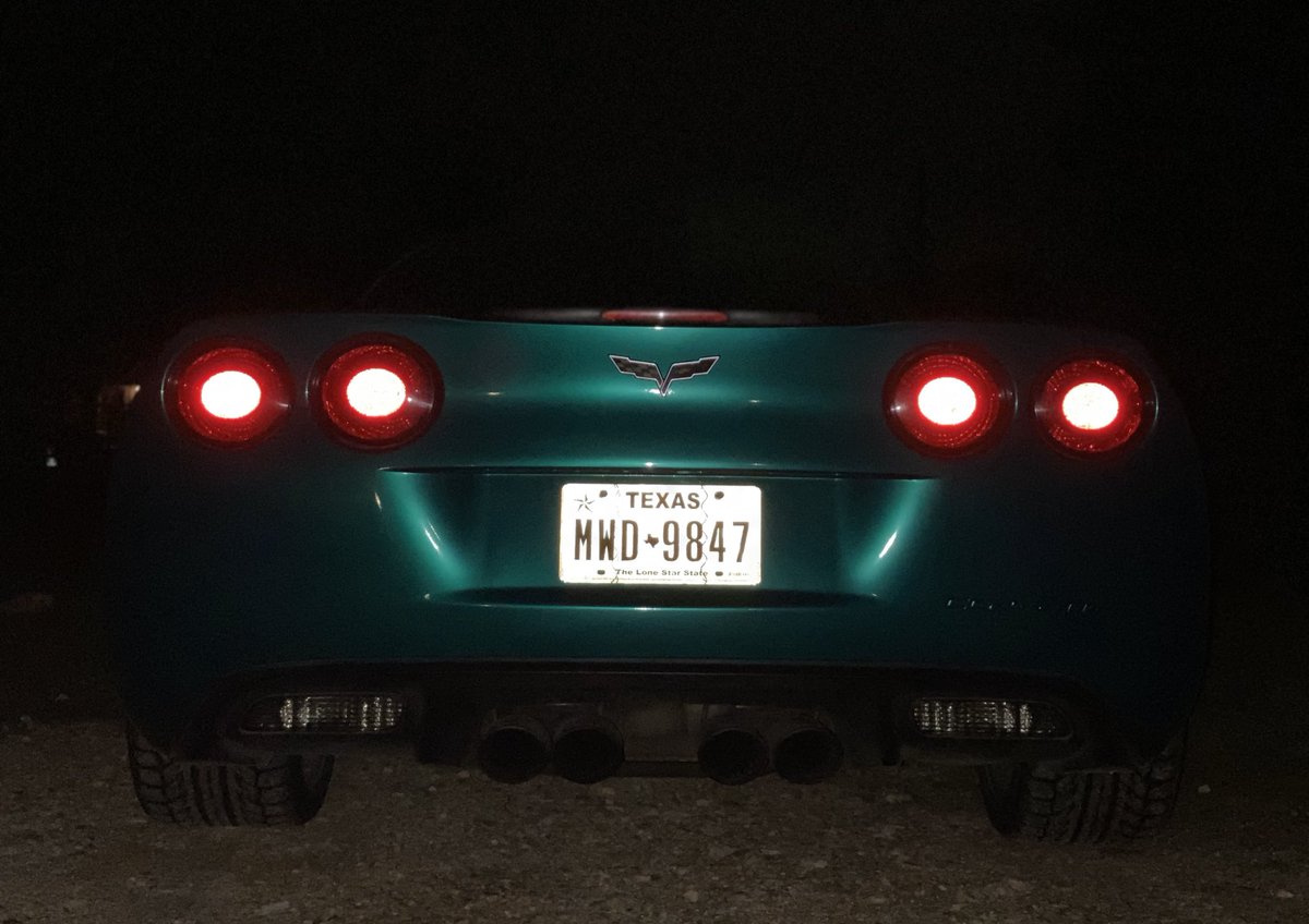 HeyIts_Marc's tweet image. So I got this a while ago, just never posted it 😅 but my baby’s back with a whole new look 😍❤️  also got a few pictures with my Uncles C6 😁

#vznaryz #corvette #cammed