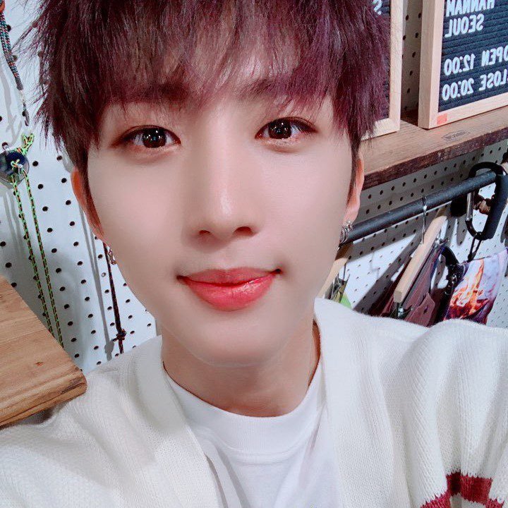 200401 ☆ HUI FANCAFE UPDATE TRANS
universe!!!!
just finished something new