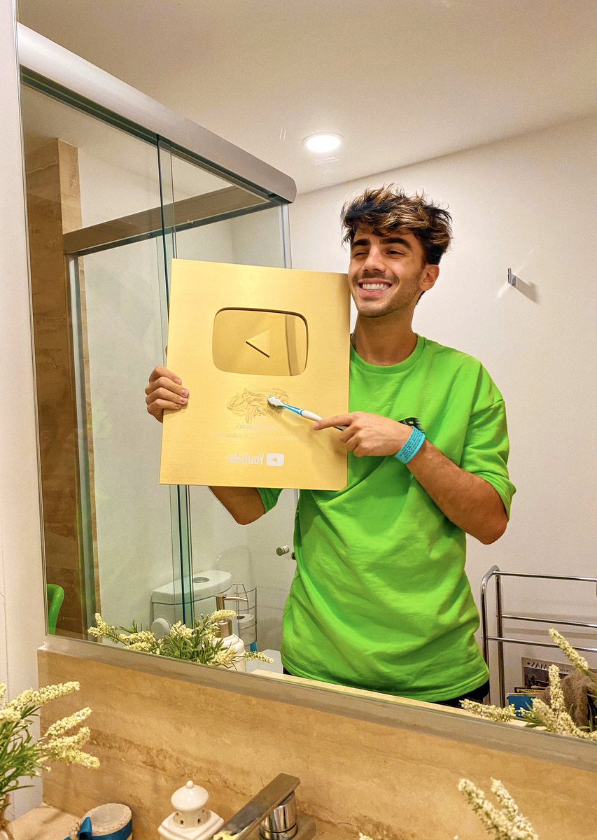 fedevigevani's tweet photo. Hasta los 10 MILLONES no paramos! https://t.co/2dDdQcI089