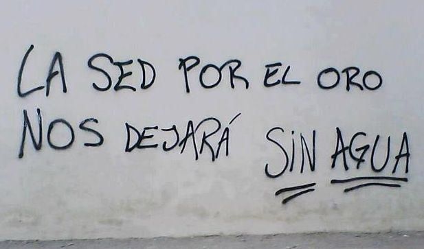 ¿Que prefieres, agua en su casa u oro en las bóvedas de los bancos extranjeros?