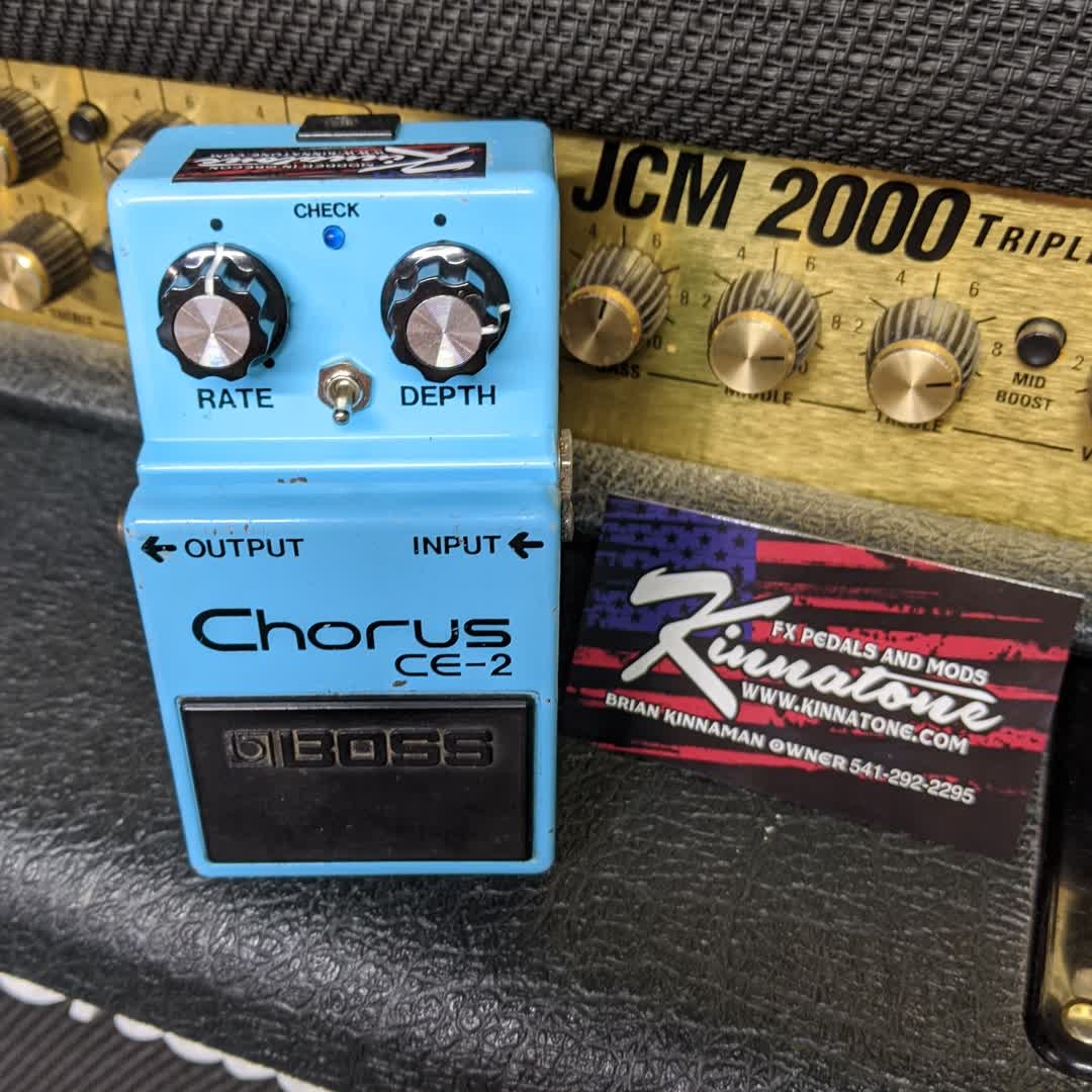 Kinnatone's tweet photo. a Boss CE2 with a Depth toggle and cleaned up signal path for quieter operation and conversion to modern 9v power.
sounds great and was a joy to work on.
#bossce2 #guitarlife #guitarpedals #guitarfx #pedalboard #notpedalbored #gearybusey #knowyourtone #guitarpedal⠀ https://t.co/44yy7xQEmF