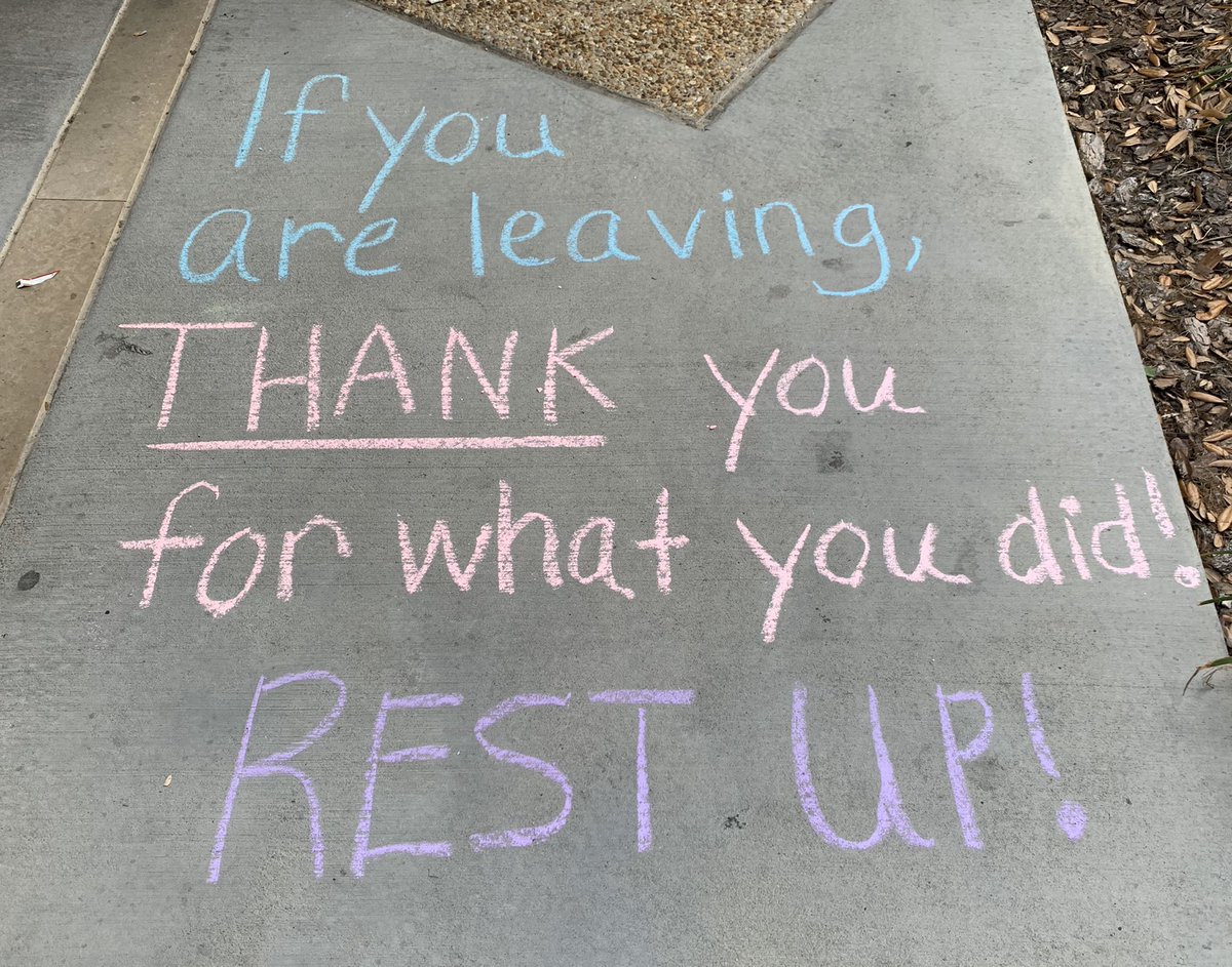 justine_abram's tweet photo. After a day at work and other stressors in my life i was so grateful to the Neuromedicine Clinic staff for this❤️ i have some amazing peers. @UFHealth  @BrianHoh1 https://t.co/opgaVj6Na9