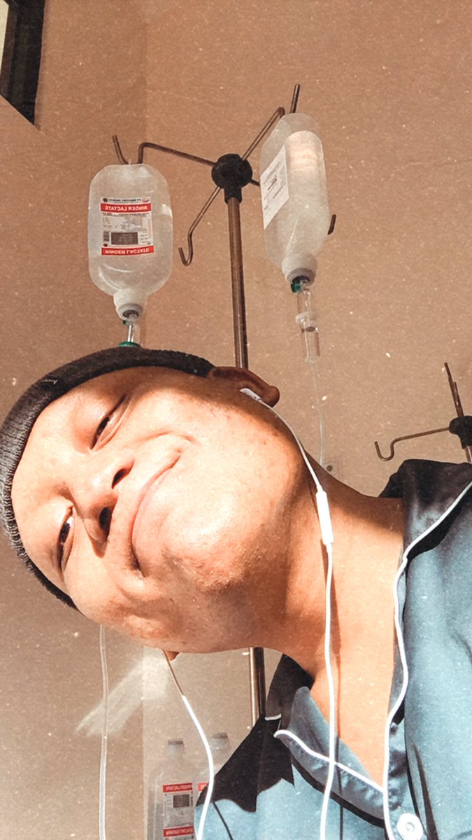 samyangkuahsoto's tweet photo. Hallo. Cuma ingin berbagi sedikit cerita aja disini. 

Saya sebenernya sedang berjuang melawan kanker paru paru☺️

Saya membuat twitter ini karena saya butuh tempat yang aman untuk saya berkeluh kesah, berbagi cerita senang- https://t.co/bbjGOOFwQw