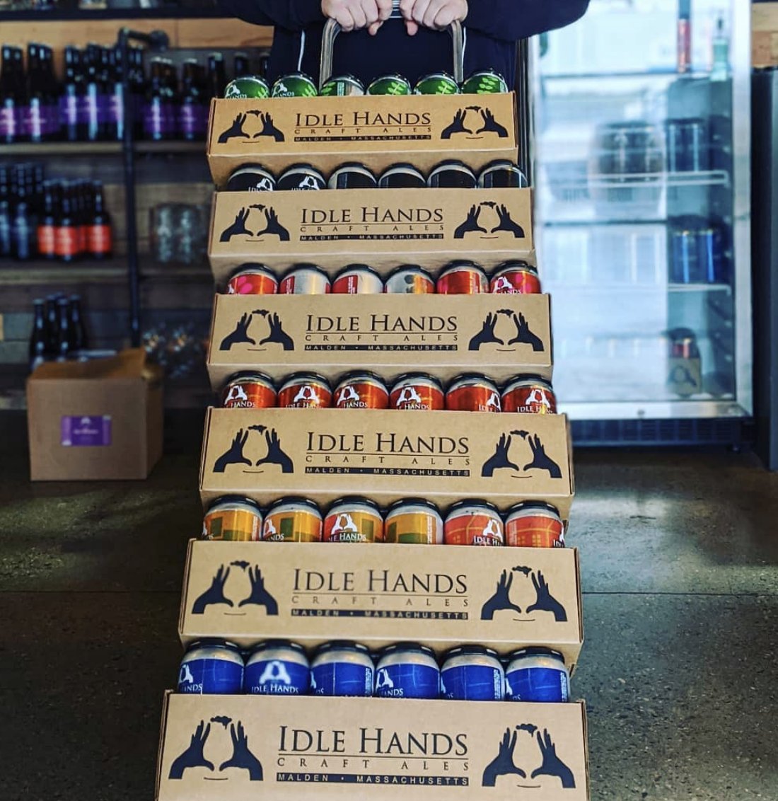 bostonlocalfood's tweet photo. Treat yourself to a case of @idlehandsbeer! The Taproom is open for to-go only. You can place your order online by visiting their webstore https://t.co/dF0Tu3LBj6. Curbside pickup is available by calling 781-333-6070.
#drinklocalsupportlocal #bostonlocalfood #beer https://t.co/GVUeNgQ5iw