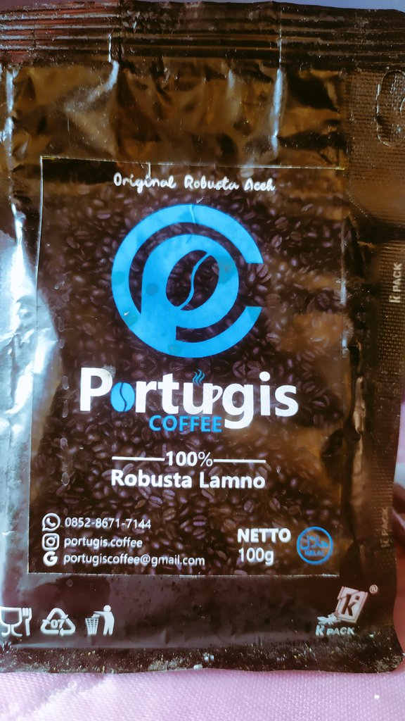 MhdBarlisi's tweet photo. 6:00Bangun pagi 
Mandi solat.
6:30 Jogging 
7:30 Pulang, gak lupa ngopi dengan @portugiscoffee kopinya original robusta Lamno, rasanya 👍 https://t.co/Ukjdrig3mG