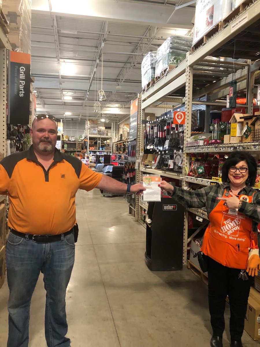 lishahuntington's tweet photo. Continue to recognize these hard working associates 👍✅#swbest https://t.co/jlgIjwWUcj