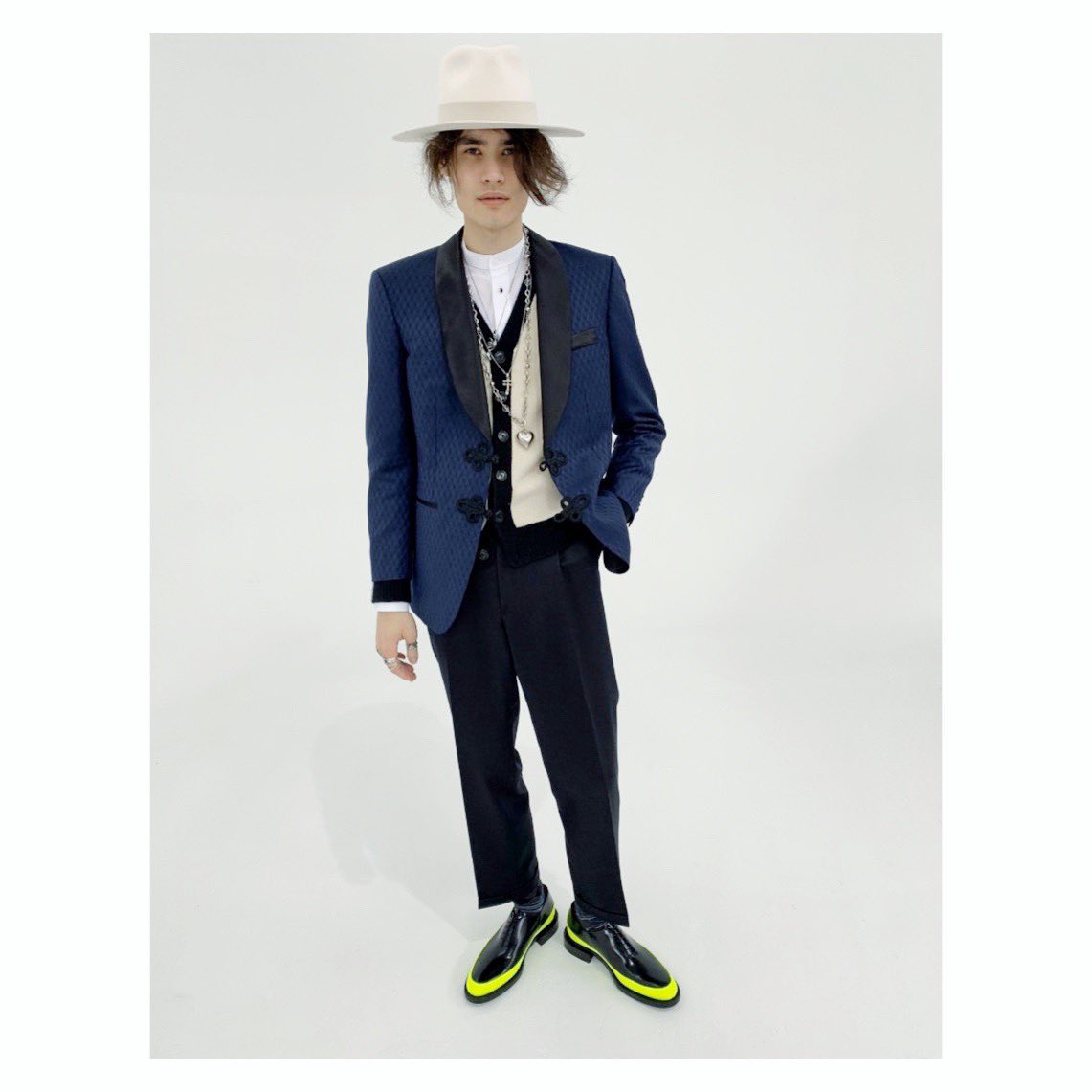 PeterPapapetrou's tweet photo. THE SUIT: had a great time pushing the boundaries of suit style for @INDOCHINO These are some images from the Style Out. #yoursuit #yourstyle https://t.co/qqbpSRsgB2