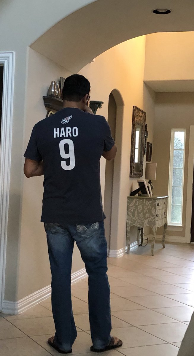 meg14haro's tweet photo. Tuesdays are Game Days in the Haro house even if only in our heart rn.
12 seniors inc my girl @jjulesharo praying to be able to finish another glorious season🙏🏼
2020 Ranked per TopDrawer: #1District,#1Region,#1State #2Nation 🇺🇸 @uiltexas @ahfcsoccer @OTHSLadySoccer @TulsaWSoccer https://t.co/gTNC5X24ih