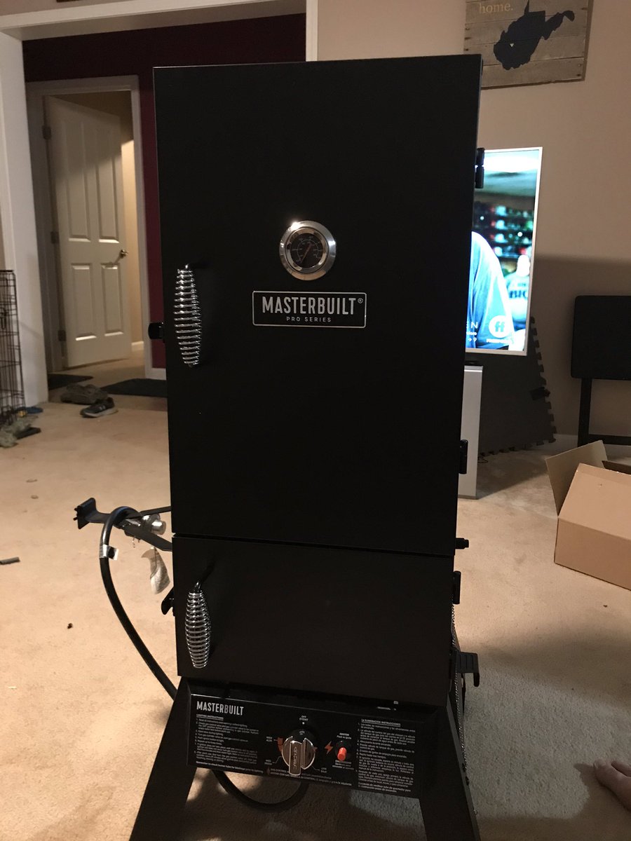 LarryAbshire's tweet photo. Happy birthday to me!! Wife got some bonus points for this one!! #twitterlesswife #smokerRookie #HappyBirthdayToMe #Iwilllearn! https://t.co/ZxslalqikC