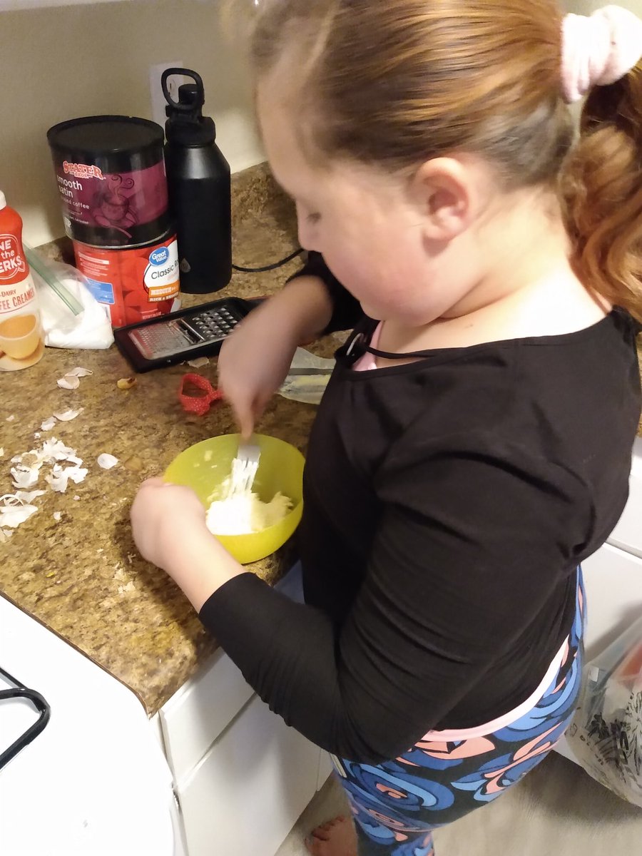 BaldyviewUusd's tweet photo. On my!  That looks yummy Alice! 😋. Great job #LearningWhileCooking👩‍🍳 #BVSpiritChallenge #SOAR🦅 @UplandUnifiedSD @uplandjunior https://t.co/RPmYWkfVqx