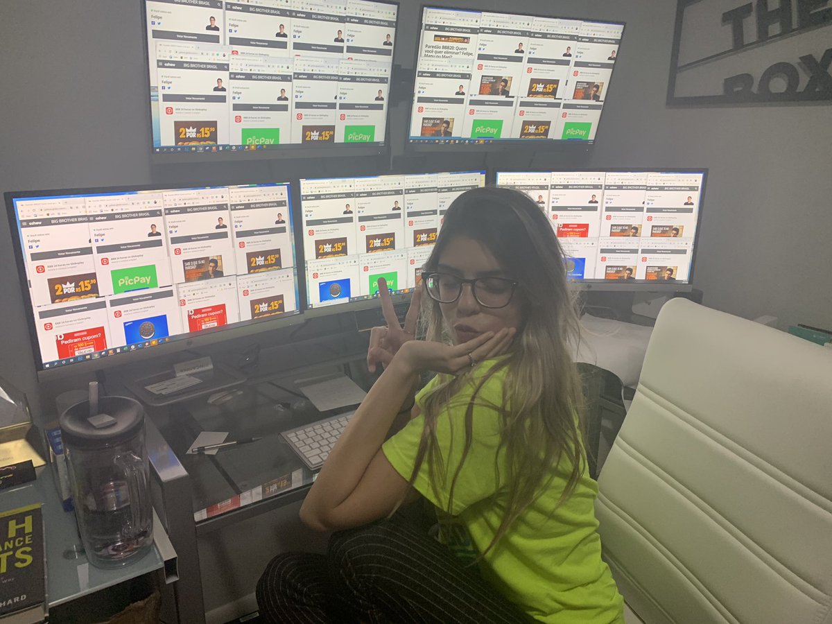 alinenasnas's tweet photo. Fazendo o meu papel como cidadã #FORAPRIOR #BBB20 https://t.co/7kGYsqdF94