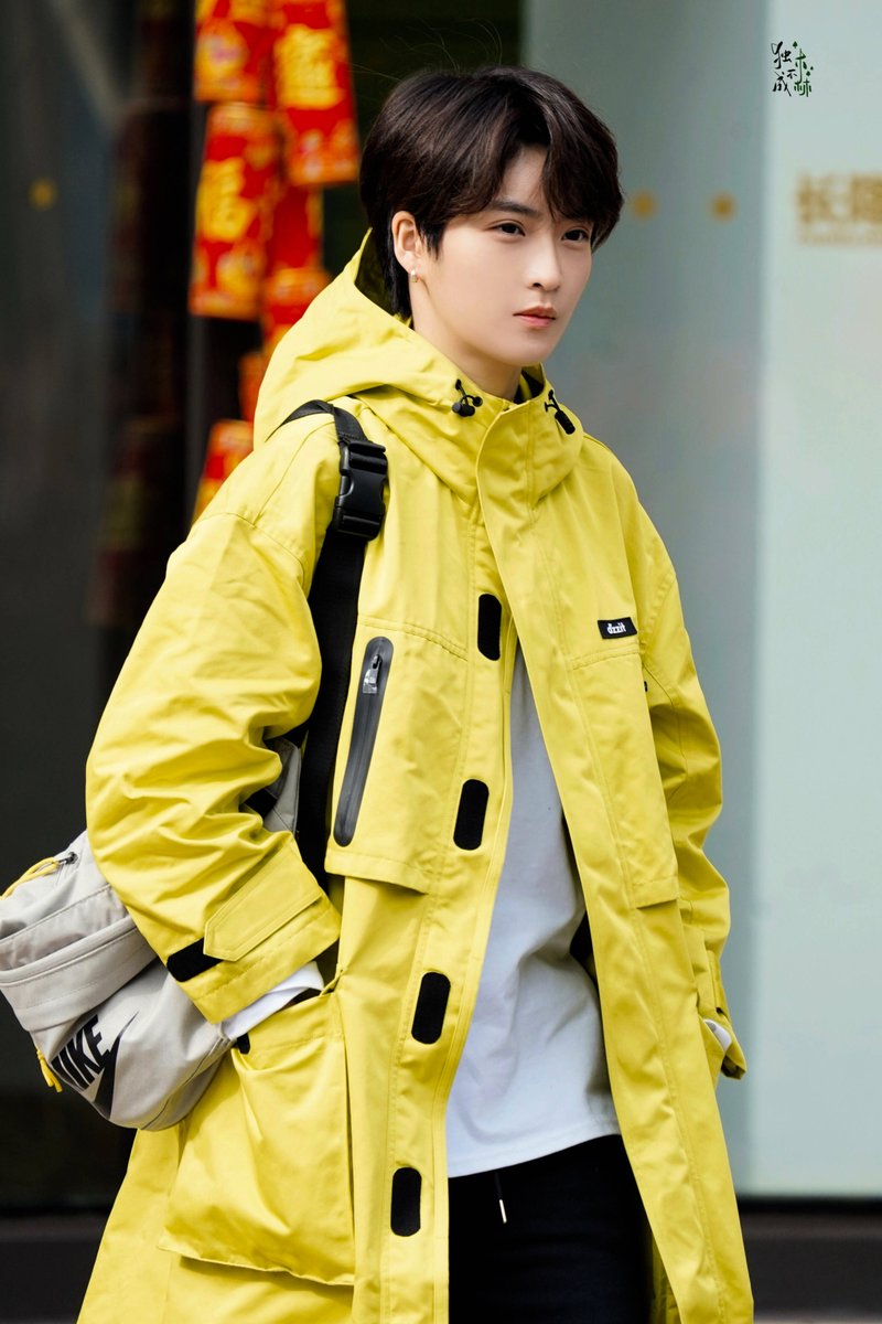 youweiarchives's tweet photo. 200401 ♡ #林凡 
— © 独木不成林

happy april fool's day 😉 https://t.co/c2ysU2M438