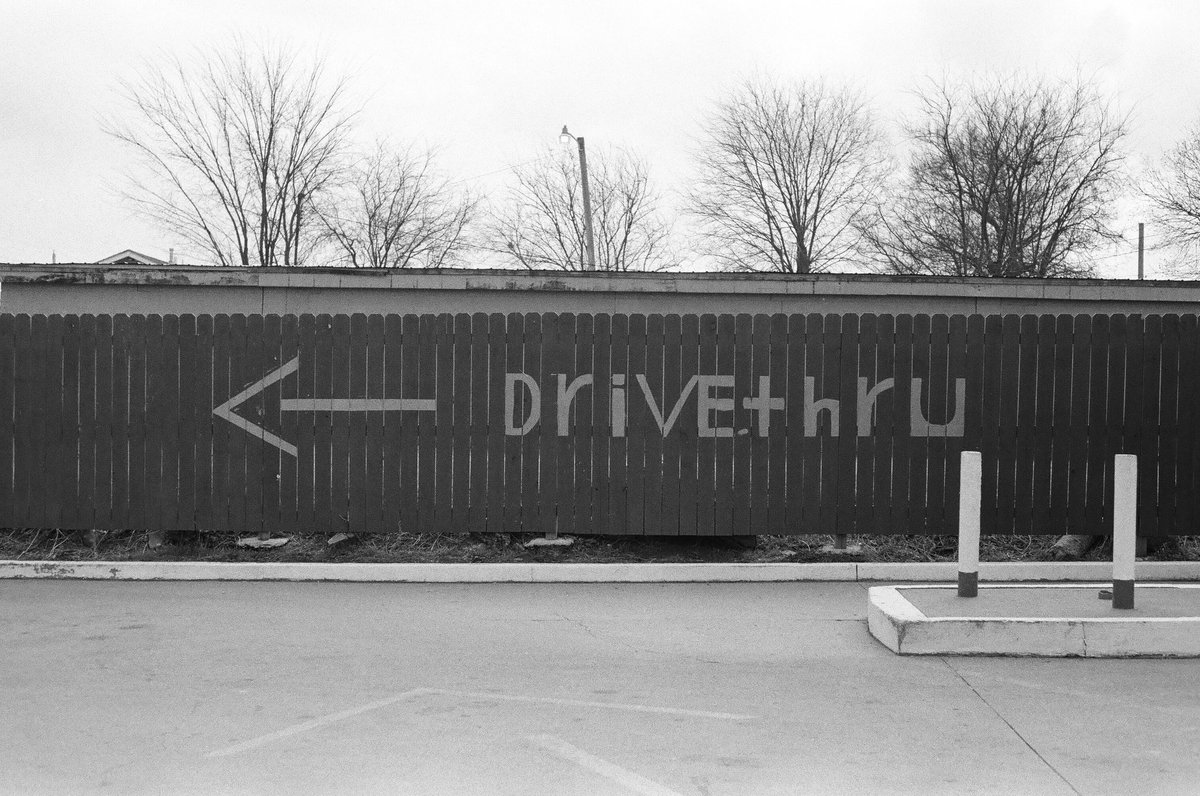 thinktk's tweet photo. MR. TACOS ๐ฎ Eat Local Tacos ๐ฎ
Tulsa, OK February, 2020
๐ท Pentax K1000
๐ #IlfordHP5Plus
#PentaxK1000 #MrTacos #oktypography #oklahoma #typographicoklahomaโ
#Tulsa #TulsaOK
#ShootMoreFilm #BelieveInFilm #ShootFilmBeNice #IlfordFilm #IlfordHP5 #RoadTripsAndWanderTime https://t.co/WUWoaRv88p