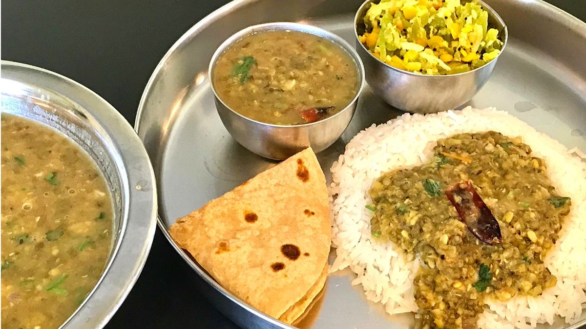 MyKitchenNoRule's tweet photo. Pachai Payaru Kadayal https://t.co/Gvt78FGlfx #TamilNadu #Recipe #tamil #TamilNadulockdown #RecipeOfTheDay #vegan #veggies #vegetarian https://t.co/epBwEid9SK