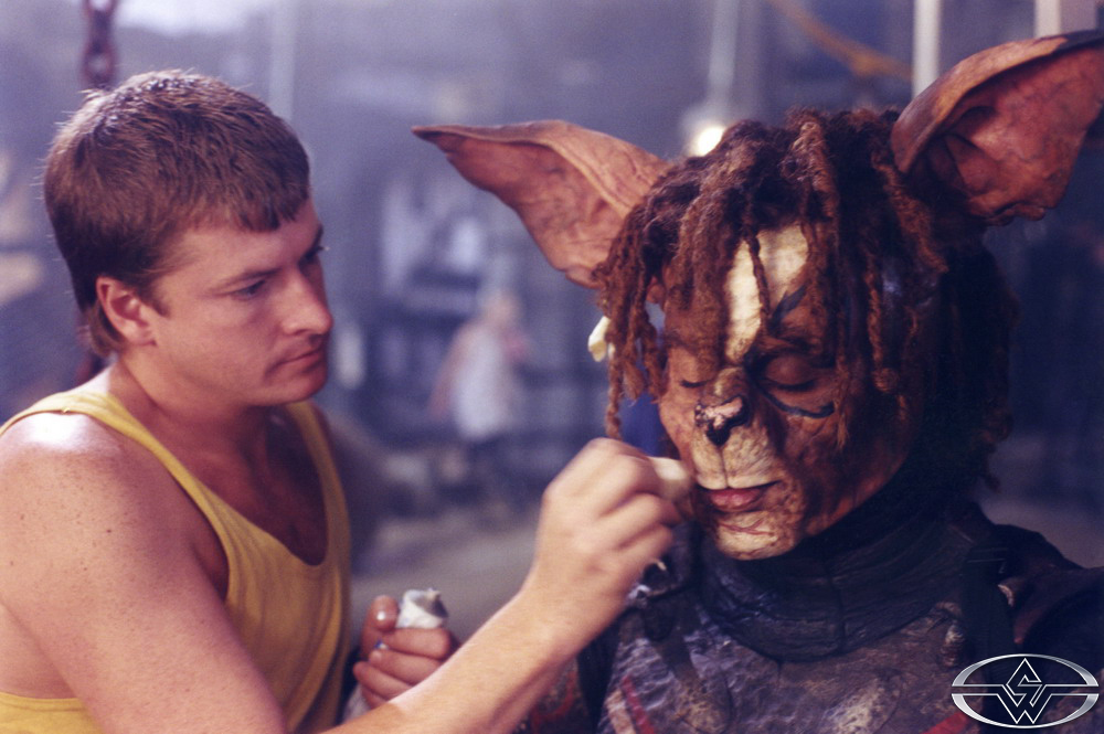 SWinstonSchool's tweet photo. Happy 25th anniversary, @rtalalay's #TankGirl! 

Half-man/half-kangaroo characters, called ‘Rippers’. 

#StanWinstonStudio hired to do these very cool, stylized kangaroo makeups on six Ripper performers and their stunt doubles. https://t.co/nzubPqdq2c