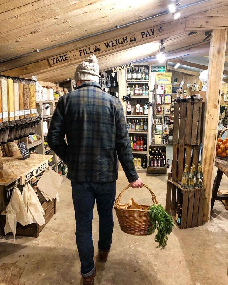 🌱CHILLED &amp; SAFE🌱

We are operating a strict 3 person in the shop rule to keep our staff members and customers safe. 😊 We are quietest at 5pm if you'd like to try then. ❤🌱⭐ Thank you for your understanding! 🌱
Photo from @2strawberrycottage
#minskipfarmshop 
#localproduce