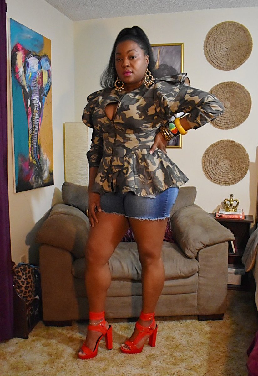 PlusDuchess's tweet photo. attire for Quarantine - Day 16!
#TallGirlsBeLike #ItsFashionStyle #SocialDistancing #TallNCurvy #PlusModelDianna #PlusDuchess #LoveDuchess #Glamazon #iAmQueenSize #TallFashion #TallGirlsRock #TallGirls #EmbraceYourHeight #Tall #LongLegs #StandingTall #TallGirlsAreDope https://t.co/0PhI1DXNkn