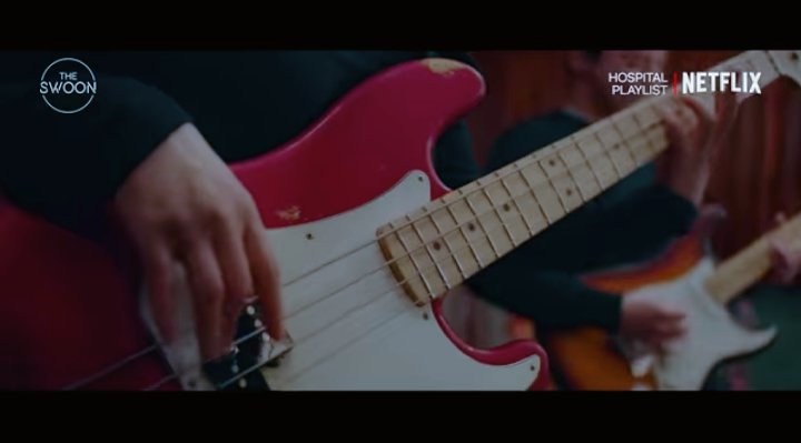 i'm all about the bass ikjun used to play the bass. based on their conversations, he taught songhwa for five years. songhwa uses the same bass up to now